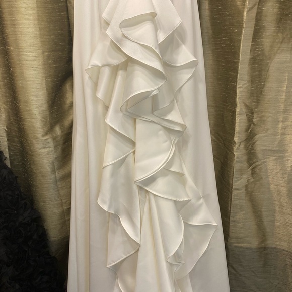 Wedding Dress New with tags Sz 2 - Picture 4 of 10